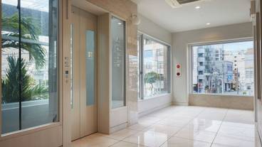 エレベーター / 1