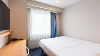 ダブルルーム クイーンベッド 1 台 禁煙 (160cm)