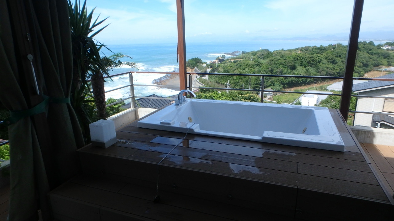 海外リゾートのよう♡絶景ジャグジーを備えた一棟貸しの宿4259054