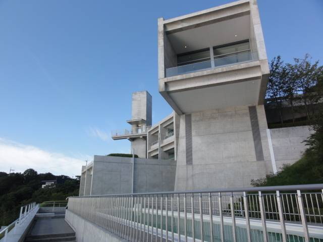 建築美と淡路の自然に
浸る、2日間の旅 / 1