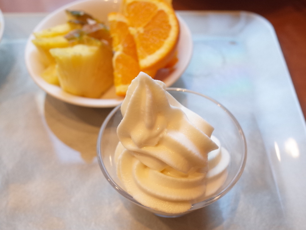 朝食のソフトクリームは美味しいです。