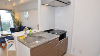 2LDK 2階〜4階 禁煙