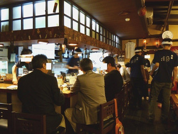 「おでん三吉」 内観 38937175 店内の様子
