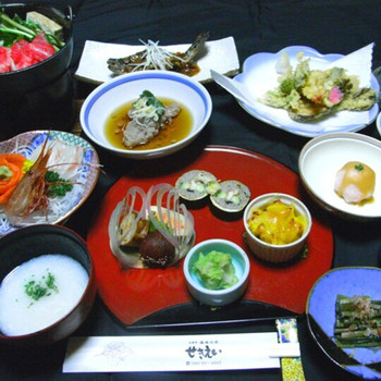 穂高の森の“おもてなし山荘旅館”でほっこり3522332