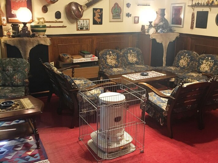 ステンドグラスに溢れた老舗ペンションでアットホームなおもてなし3484927