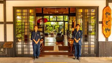 施設の入り口 / 11