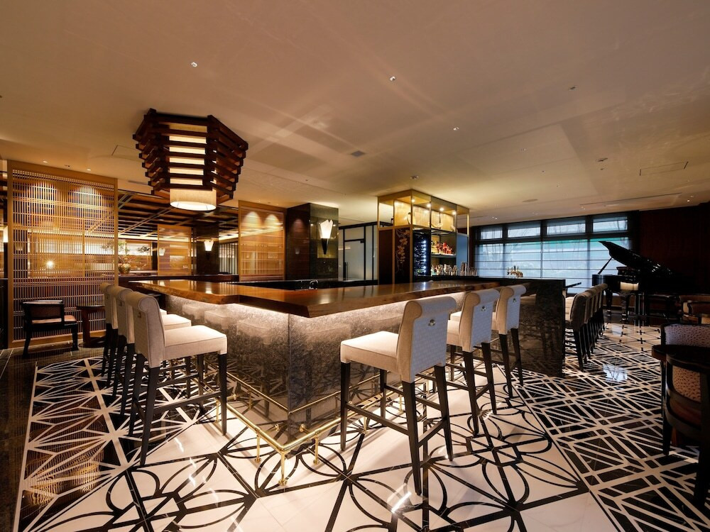 ロビーラウンジ＆バー セゾンの内観