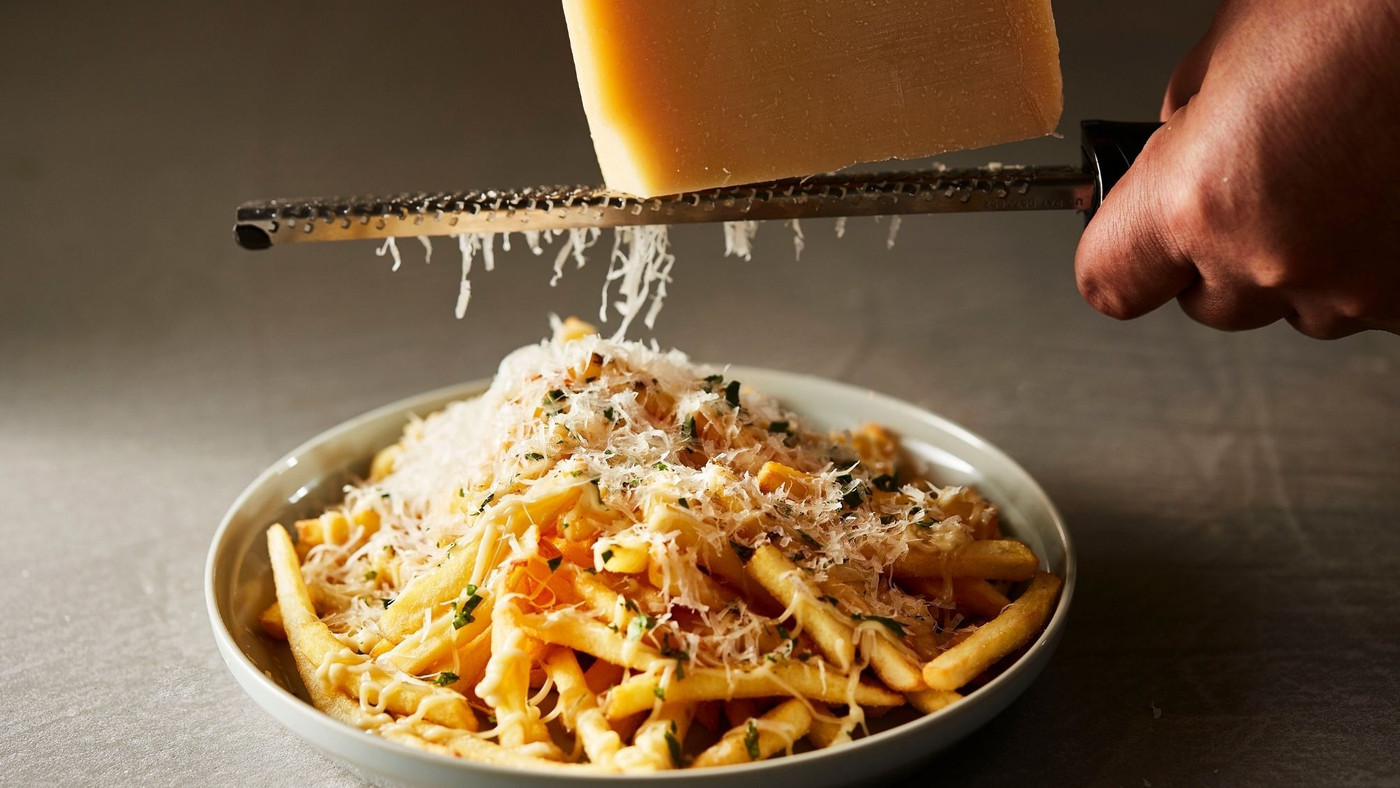 1階には朝食からディナーまで使えるおしゃれなカフェ＆バーが4234230