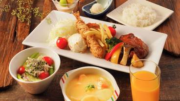 食事・飲み物 / 5