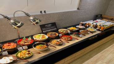 朝食ビュッフェ / 3