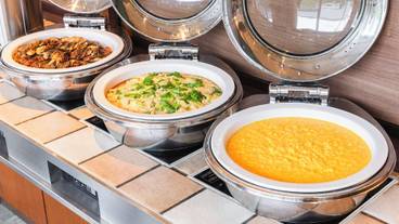 朝食ビュッフェ / 3