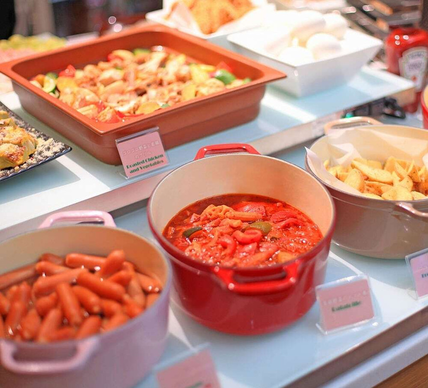 朝食ビュッフェ