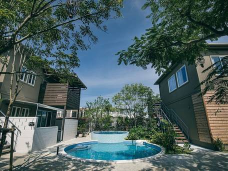 MAEDA BEACH HOTEL / 1