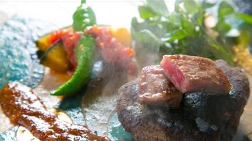 食事・飲み物 / 12