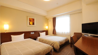 ツインルームシングルサイズベッド 2 台喫煙可