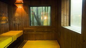 八角堂のサウナ / 4