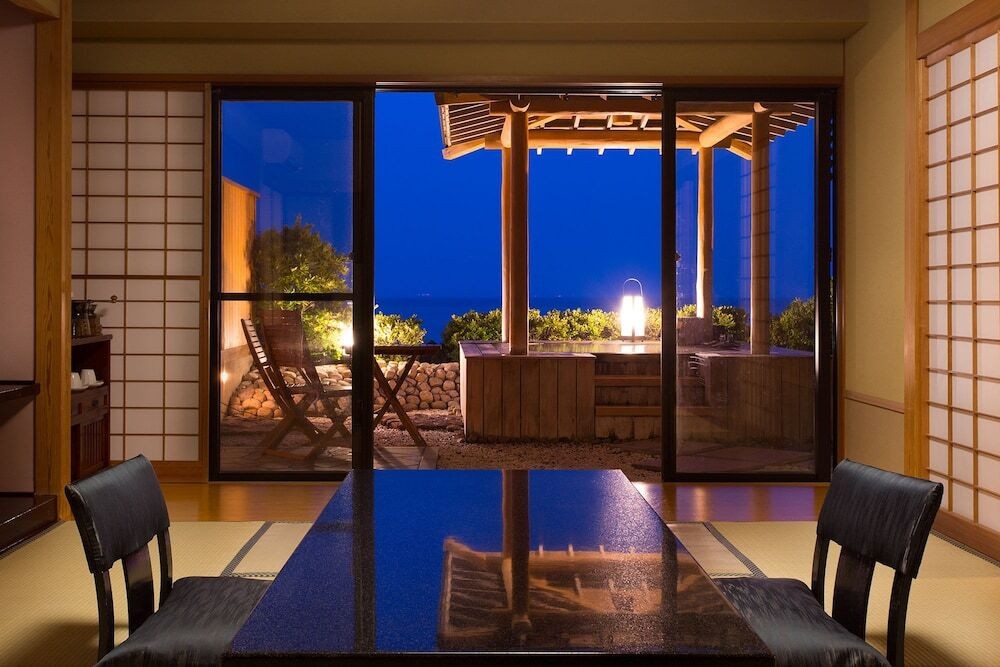 1.レトロな遊びが懐かしい"つるや吉祥亭"【東伊豆】3436600