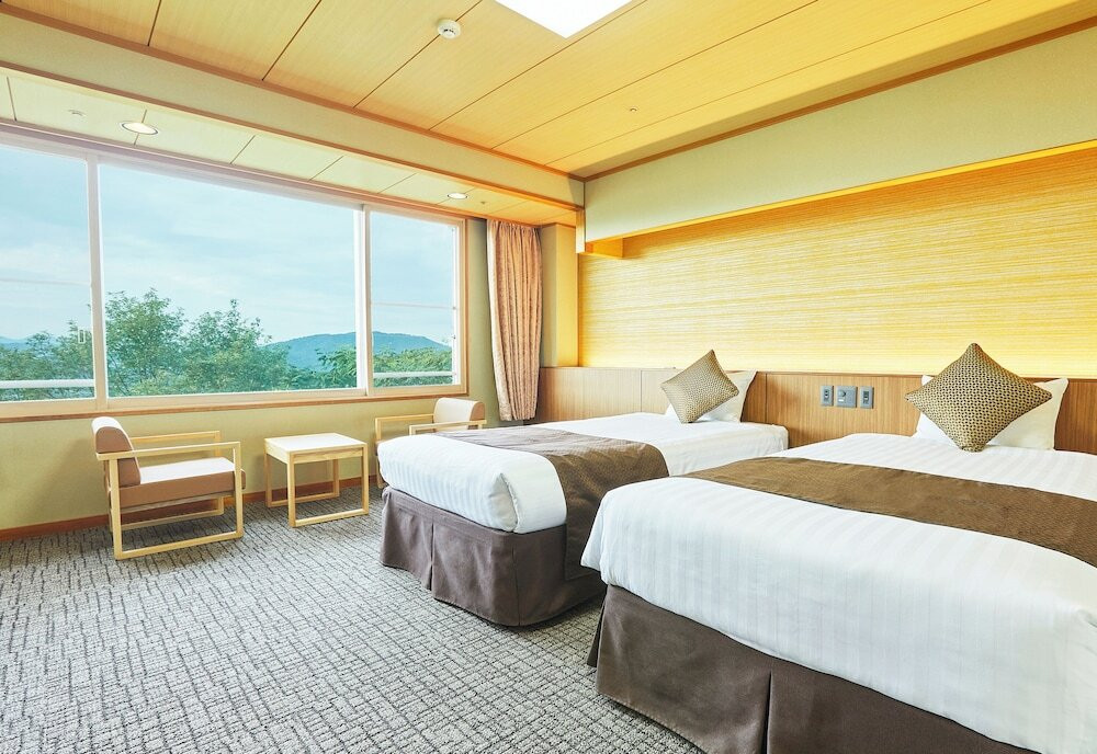 お部屋や大浴場から福井の美しい街並みを一望!4260378