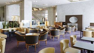 ロビーラウンジ / 3