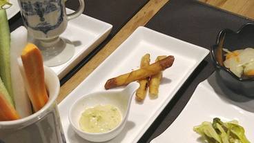 食事・飲み物 / 12