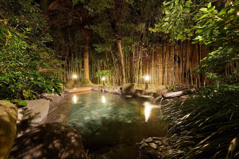 下賀茂温泉 花のおもてなし南楽（シモガモオンセン ハナノオモテナシナンラク） / 1