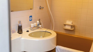 エコノミー ダブルルーム 喫煙可