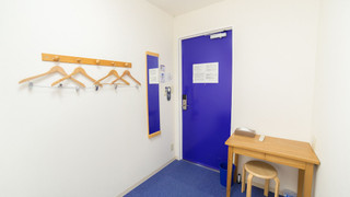 ダブルルーム (Shared Bathroom)