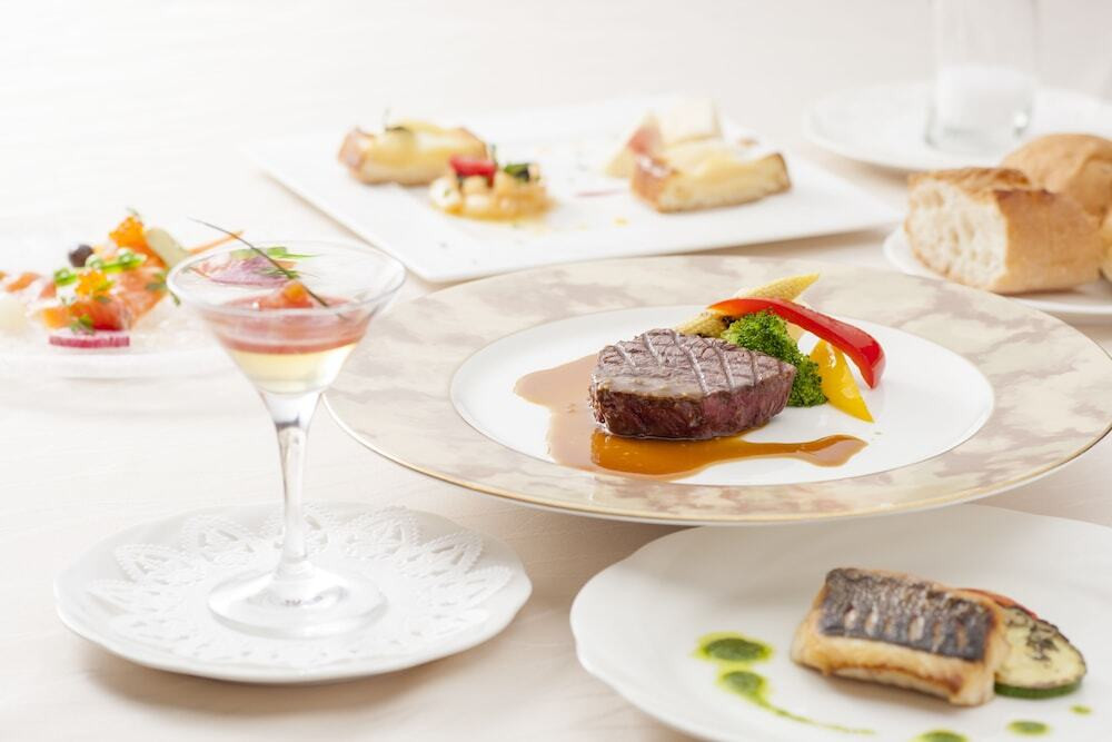 気軽にワインを楽しめる。甲府盆地を見渡す絶景ホテル3462871