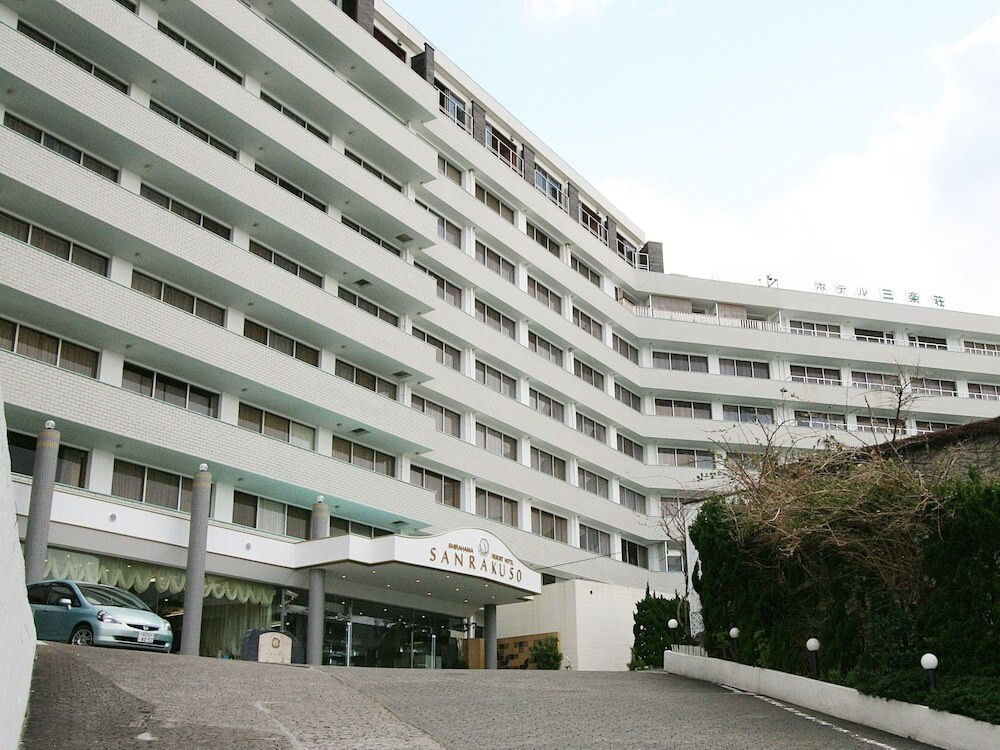 施設の正面