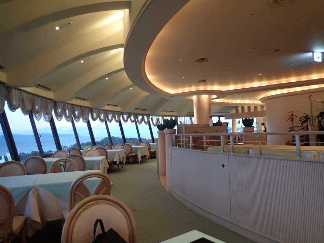 スカイレストラン