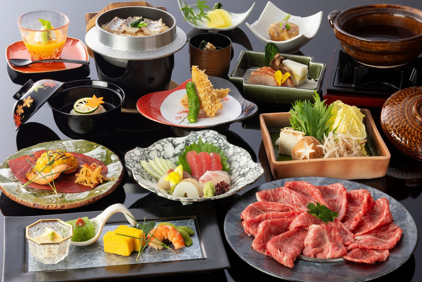 まるで隠れ家…深い緑に包まれた料理旅館4047773