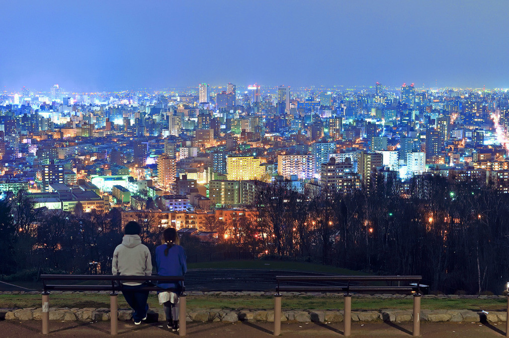 カップルの札幌旅行なら、すすきのに泊まりましょう3994018