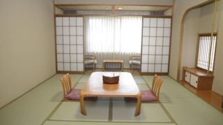 海を眺める和室 禁煙（バストイレ付8畳）