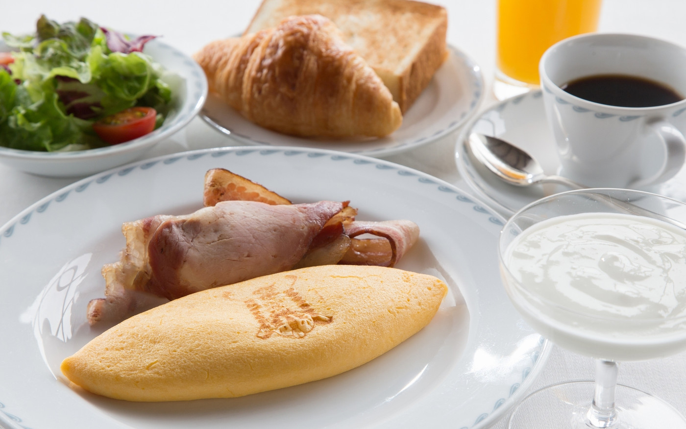 インフィニティ温泉にエステ、大人女子の気分もあがるクラシックホテル3957327