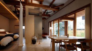 客室内のダイニングエリア / 22