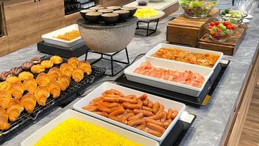 朝食ビュッフェ / 4