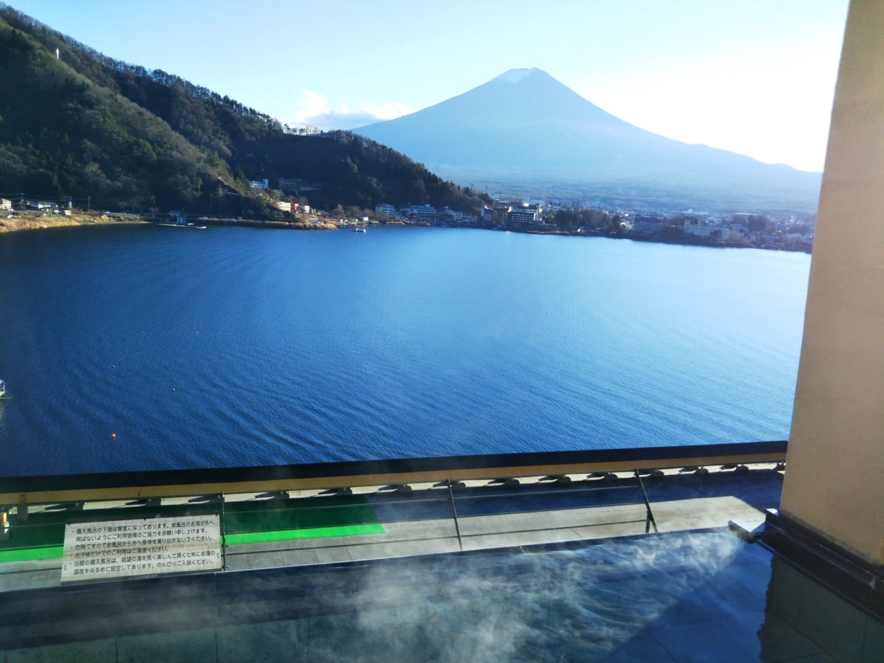 「ウォーターテラス」がおしゃれ♡海外旅行気分を味わえるホテル3346713