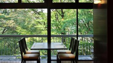 レストラン「ハーモニー」 / 3