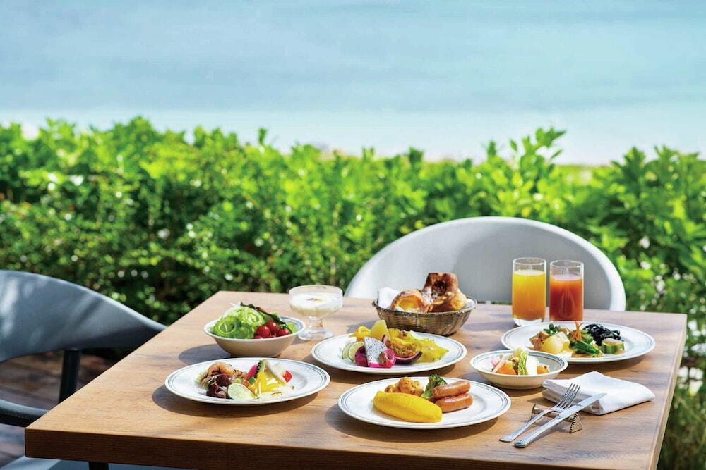 ウォータースライダーにドルフィンプログラムも！子連れにうれしいサービス充実4053779