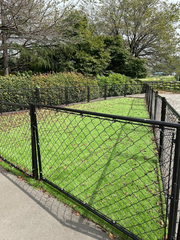 宿泊部屋専用のドッグラン