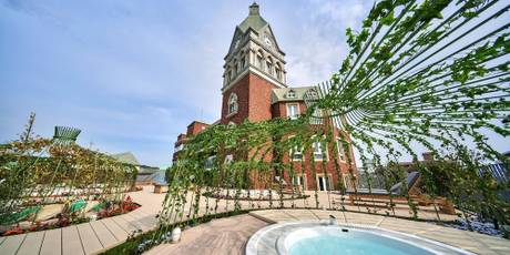 ロイヤルチェスターホテル&リトリート