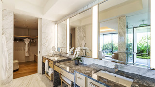 ハレクラニクリフヴィラ　専用プール付　天然温泉＆ラウンジ利用込