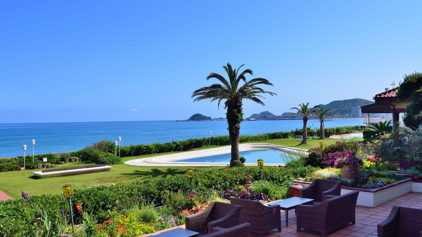 オープンエアーの温泉でリフレッシュ♪海を眺めて心を解放3656120