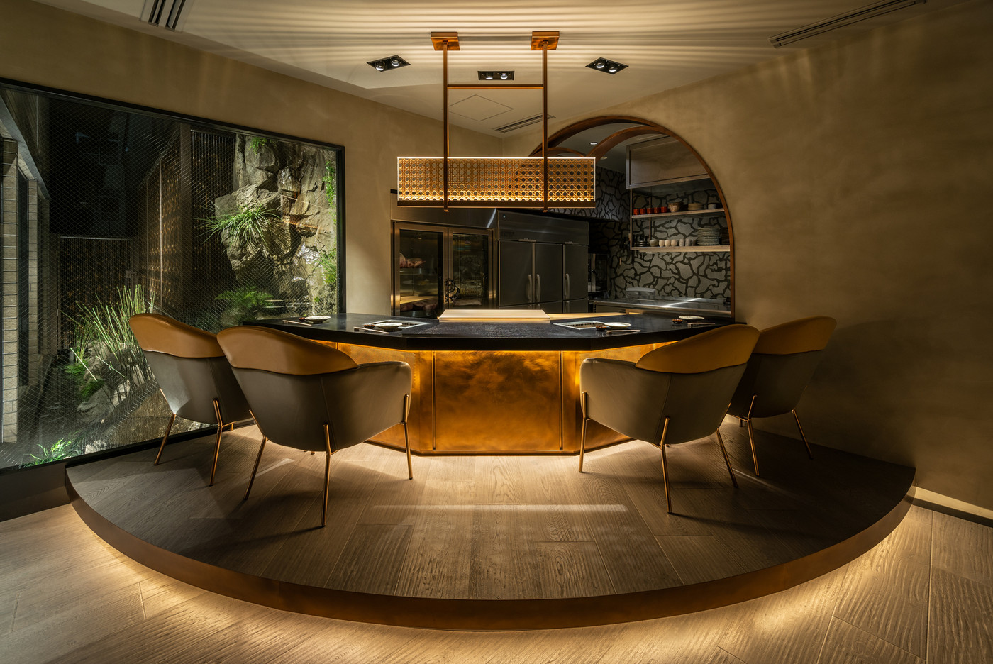 一帯がノスタルジックな町家の世界に3552170