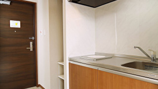 コンドミニアム ダブルベッド 1 台 禁煙 ペットの受け入れ不可(4階)