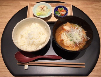 「おだし東京 エキュート品川サウス店」 料理 61988656 朝のお膳（オマール海老の味噌汁）