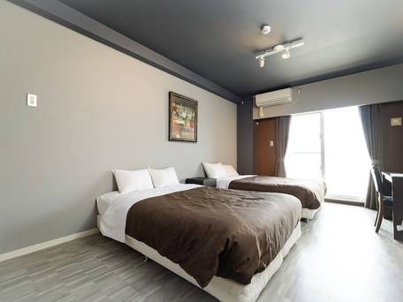 Mr.KINJO inn D-buil / 1