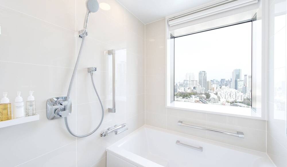 ツインルームのみバスタブ付き / 2