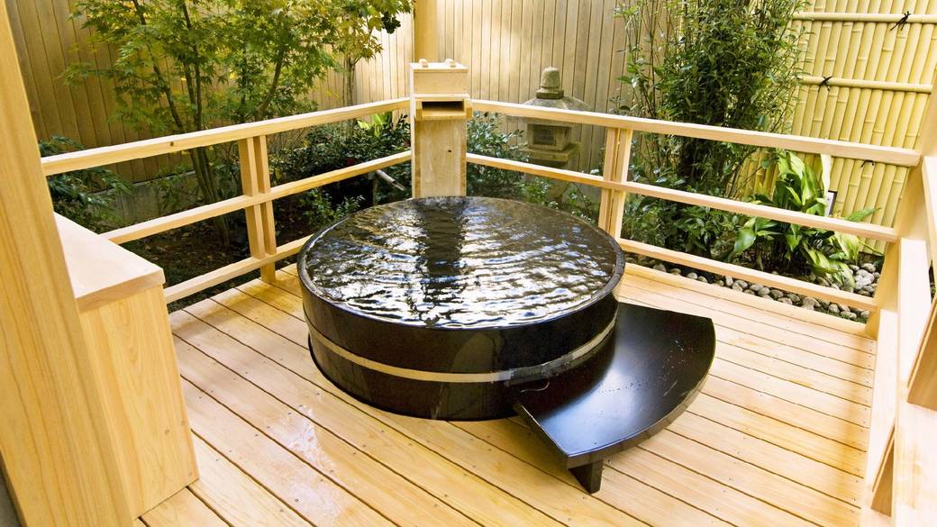 客室露天風呂で
ゆったり朝のひと時 / 3