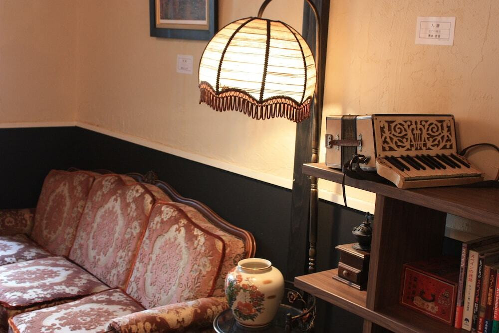 ロビーラウンジ